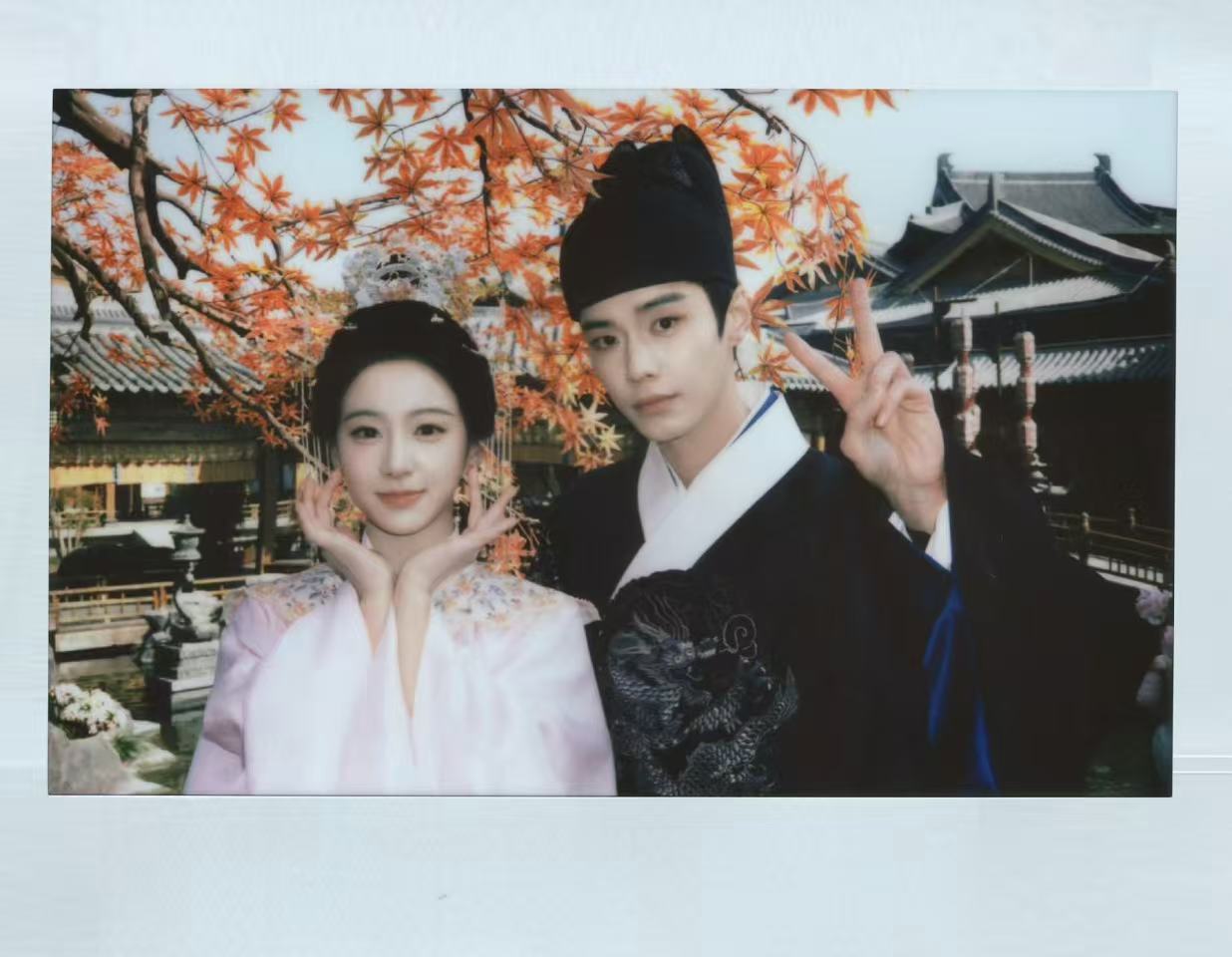 何与包上恩拍立得窈窈有期拍立得 何与包上恩拍立得 