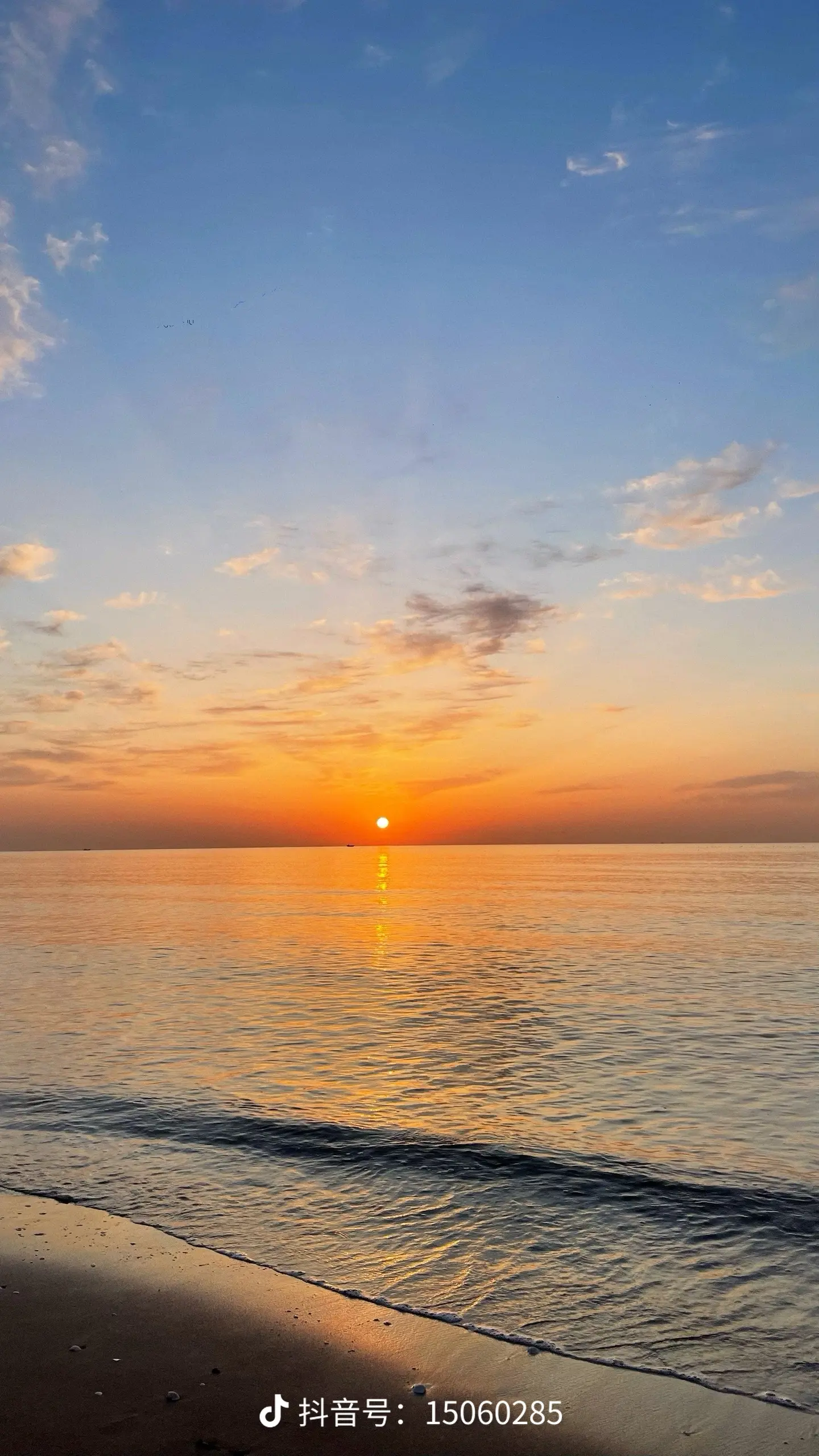凌晨5:25 浪漫的橘子海日出。