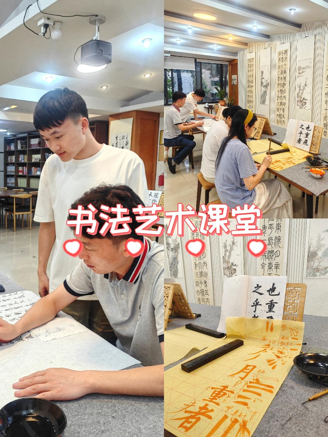 被这家书法课堂硬控啦！成年人最贵的奢侈品，不是名牌包，是每晚两小时的“无用”时光