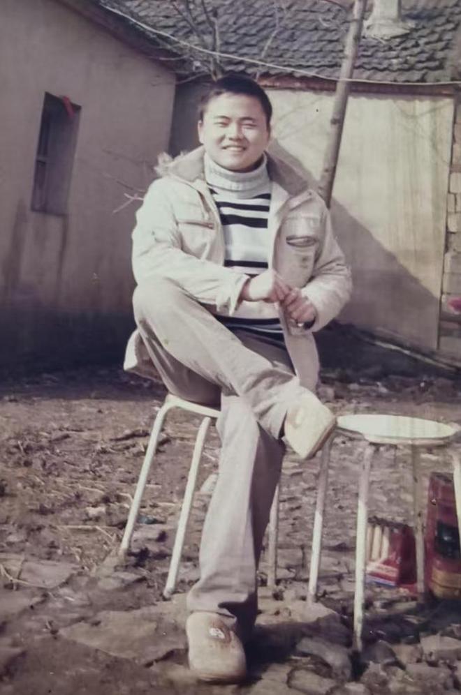 广东湛江，北师大硕士毕业的韩贤文，2007年到湛江二中教高一数学、当班主任，20