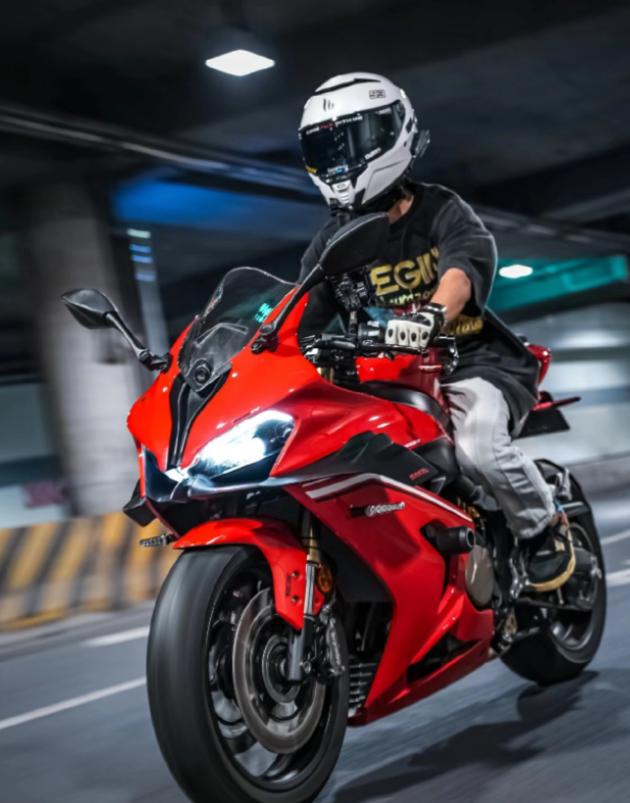 谁都没料到！荷兰阿森 WSBK 赛场，竟爆出天大冷门 —— 钱江赛 800RS 