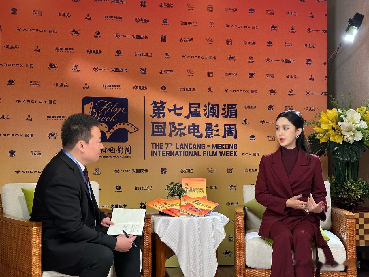 云南籍知名演员马雨露亮相