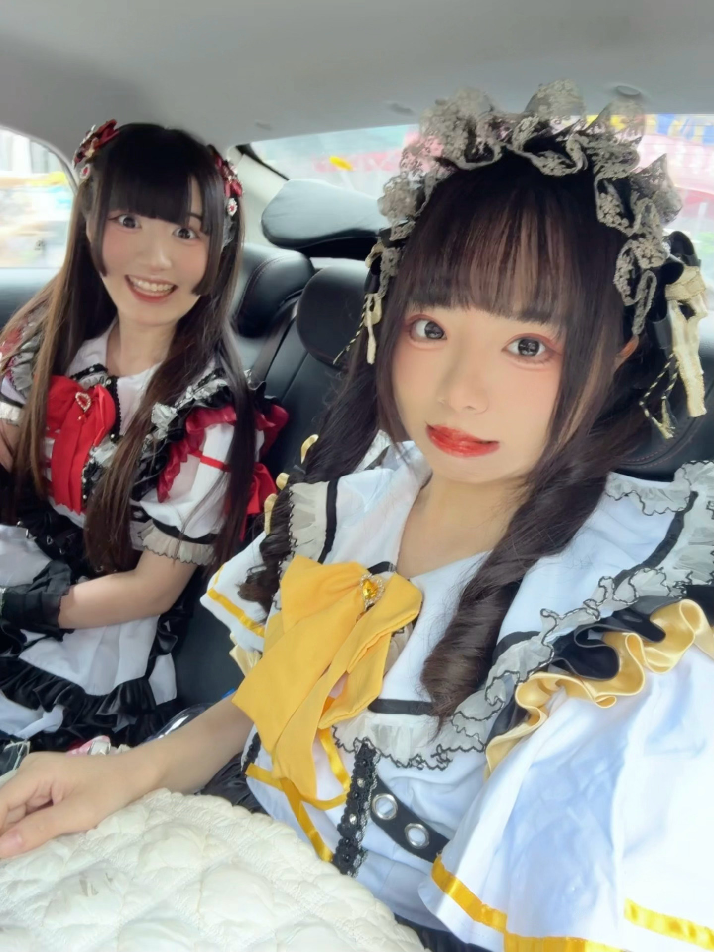 [献鱼]演完了——感觉现场大家玩得很开心太好了——待会要赶车所以可能会到点就跑（