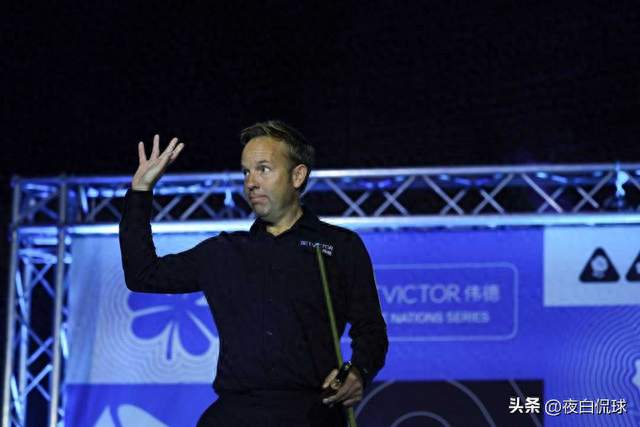 47岁卡特6-2逆转丁俊晖，赛后发言球迷破防“每一场都值得珍惜”