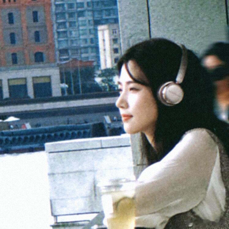 卢昱晓  卢昱晓📸卢昱晓｜ 