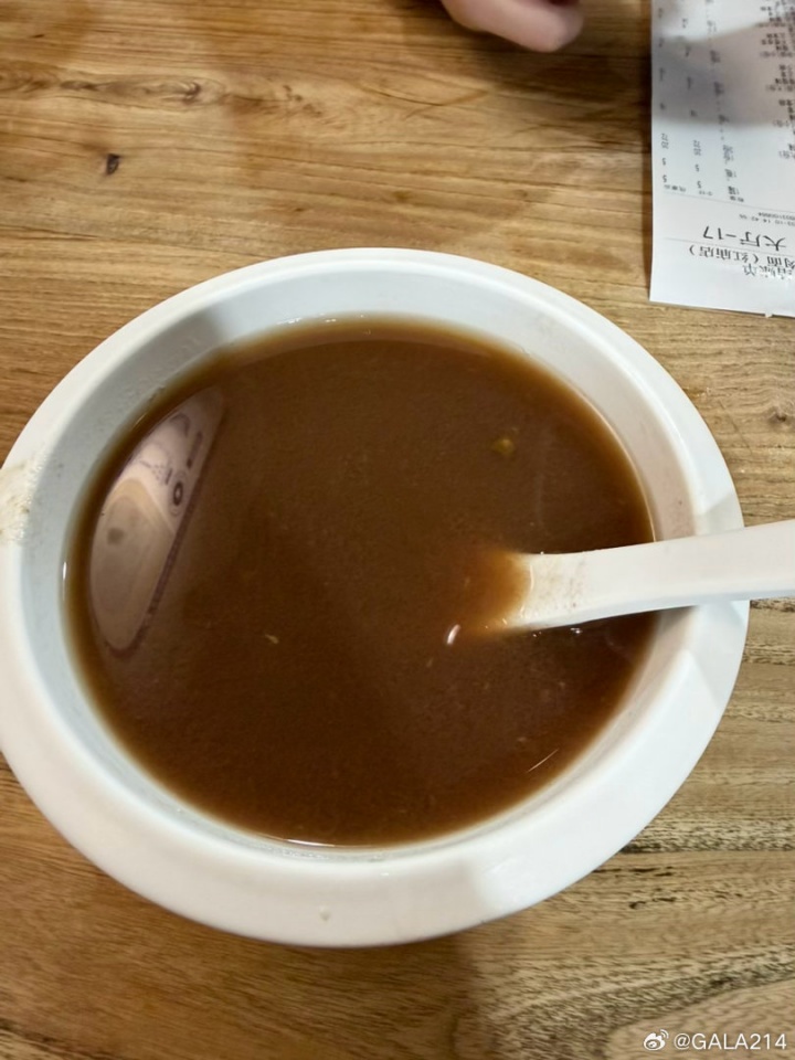 老吃家了！GALA赛后更博：谁会不想在12点喝上一碗冰镇绿豆汤呢