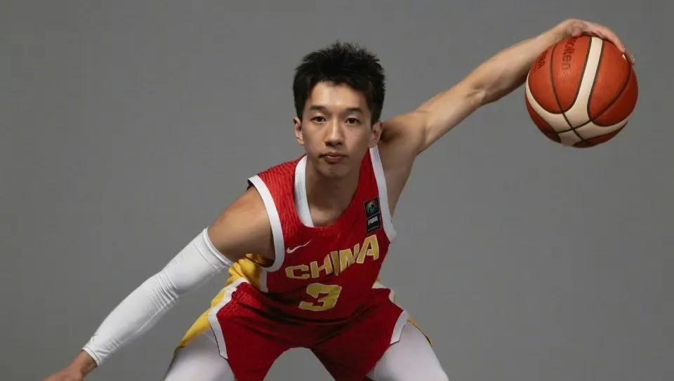打约旦队杨溢17个助攻让广东自媒体吹嘘起来了！他们却忘了杨溢一分未得，投篮5中0