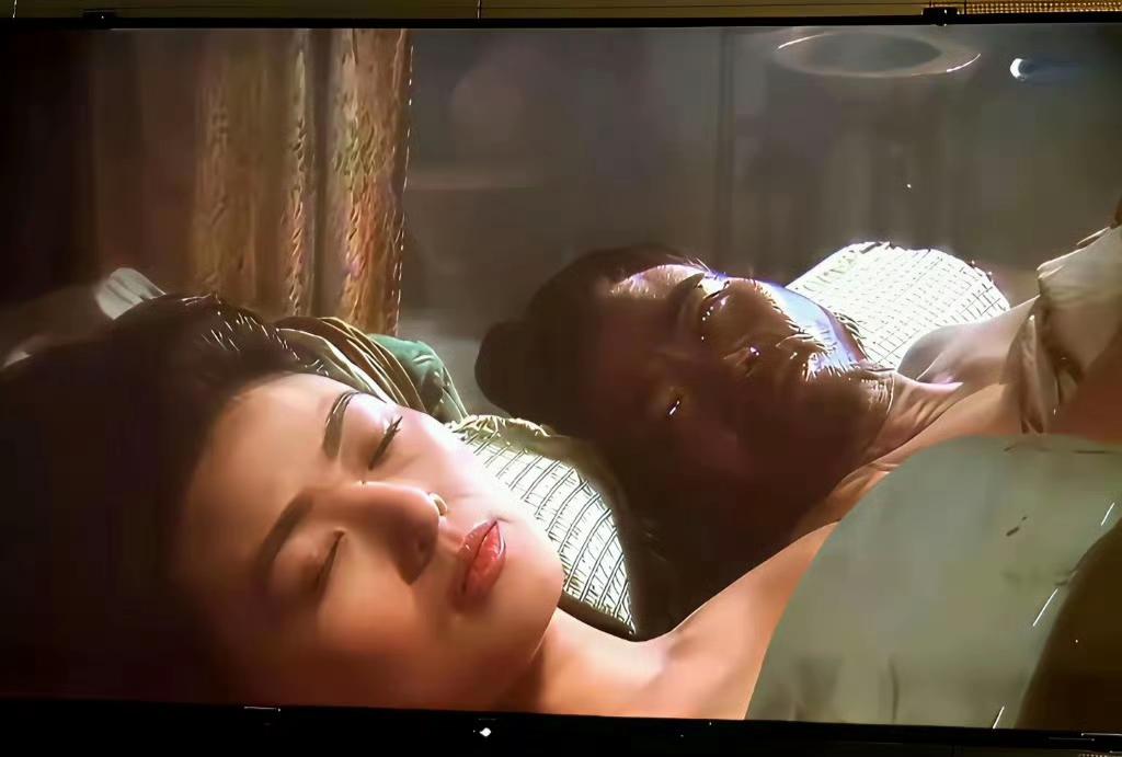 潘金莲，其实她也是个苦命人吧！
看不到希望，又不能离婚，只怪生错年代！