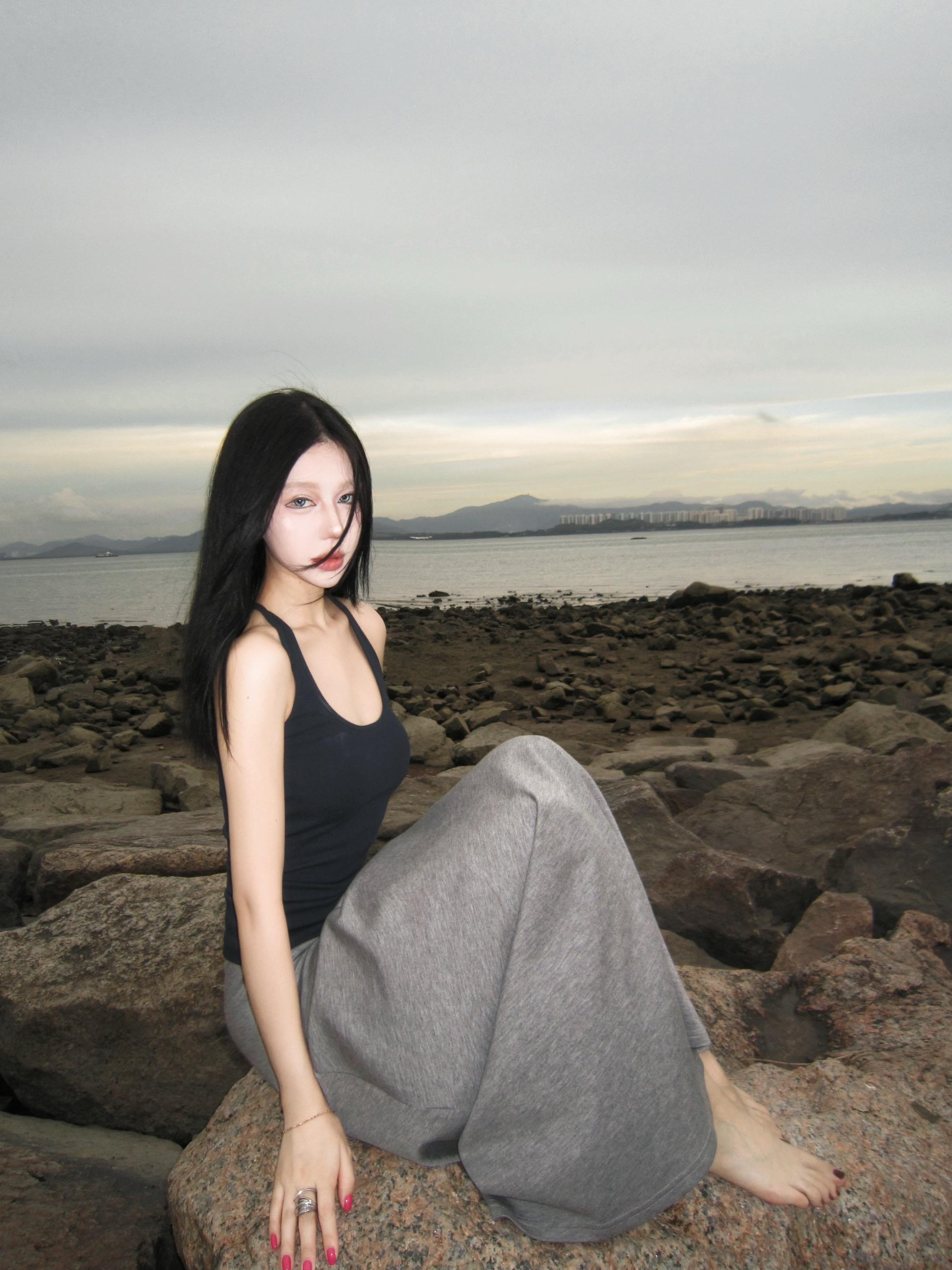 人类迷恋夏日。