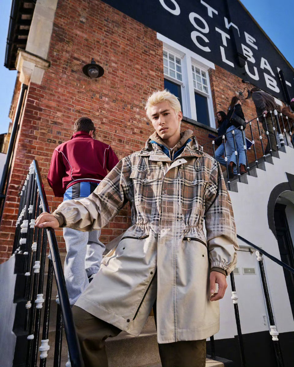 米卡 × Burberry Fall 2026 Campaign🔥 
