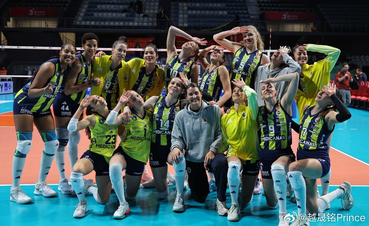 🟡🔵 费内巴切女排想要晋级乌尔克竞技场（自己主场）举行的四强赛，需要在下周赢