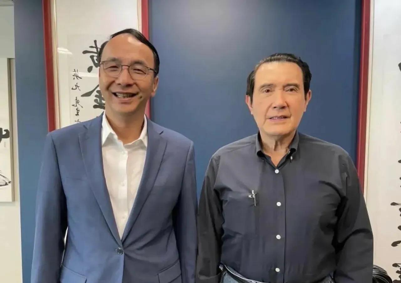 朱立伦拜访马英九，就马英九访问大陆做沟通了解以及交流，朱立伦表示从马英九第一天出