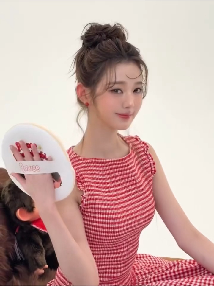 小猪点头 