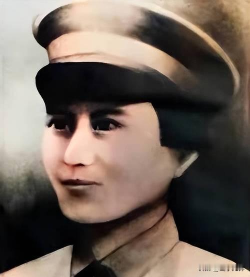 谁说女子不如男！我军公认的四位女性“红司令”，个个战功赫赫
 
提起开国将帅，大