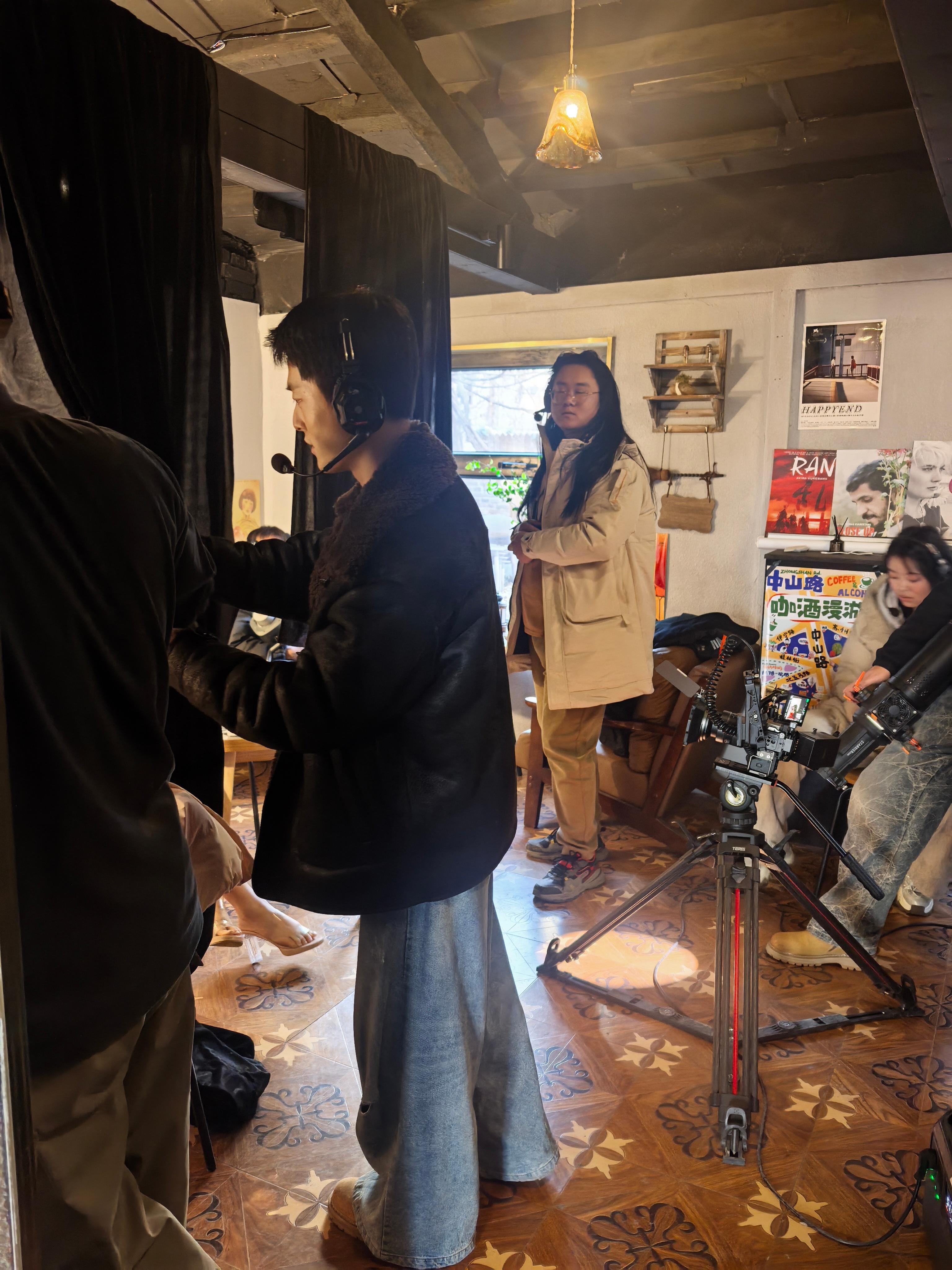 店内拍摄短片中～ 