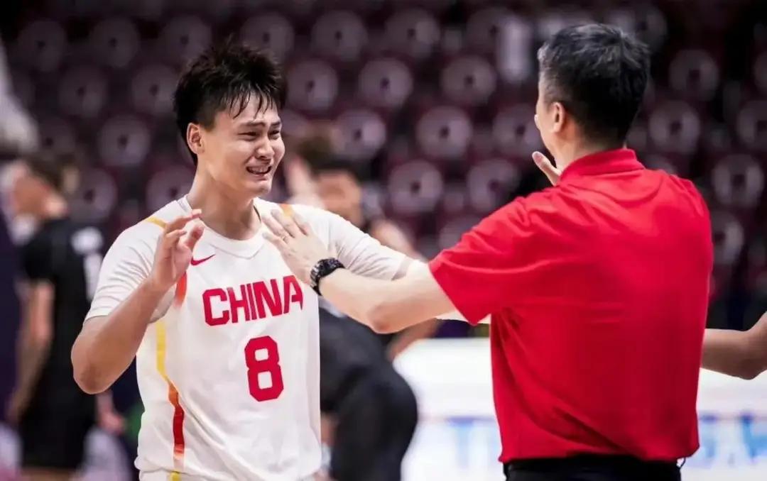 如果论功行赏，赵睿只能排第四。第一我觉得是廖三宁，虽然胡金秋得分比他多。但廖三宁