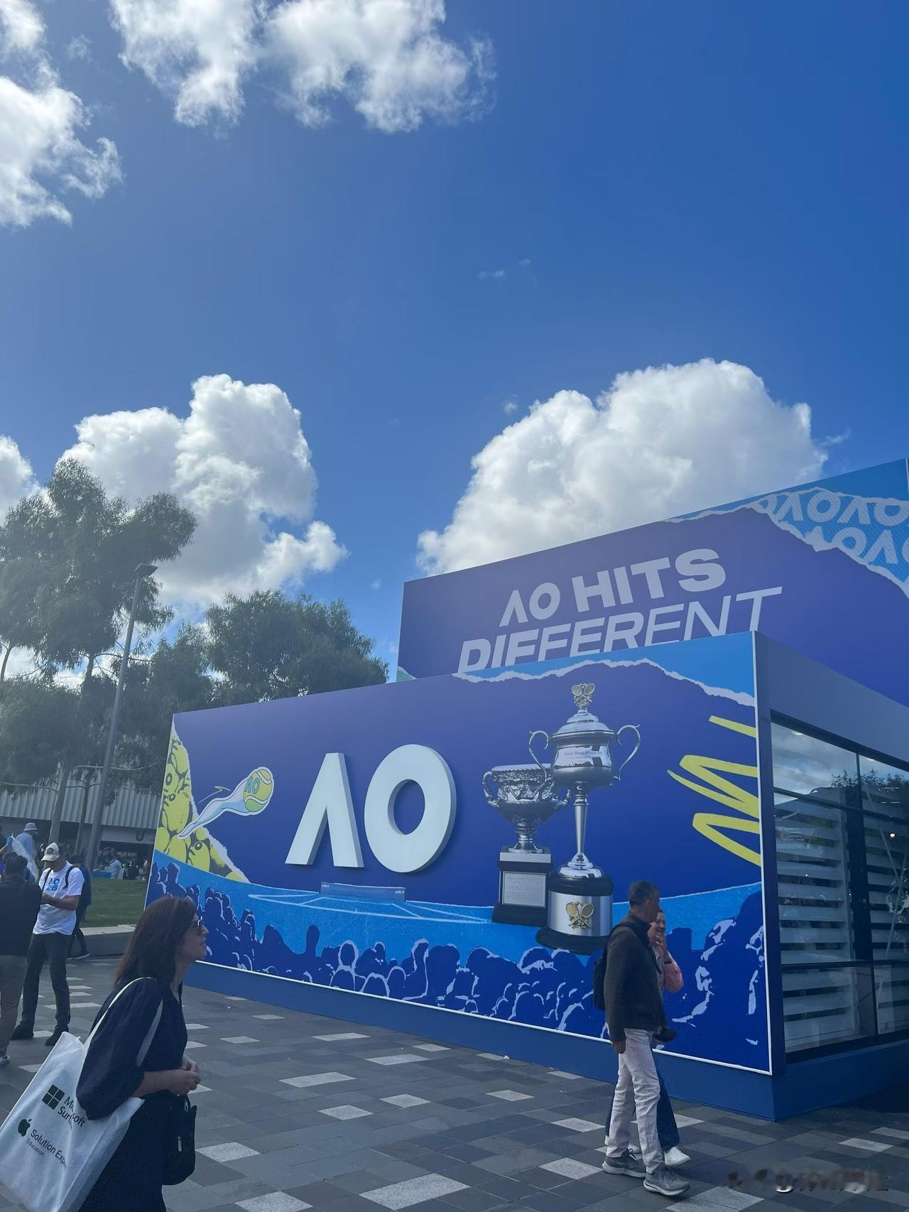 ✅澳网女单次轮比赛战报🆕⬇️⬇️

1️⃣5️⃣10号种子瑞士本西奇3-6、6