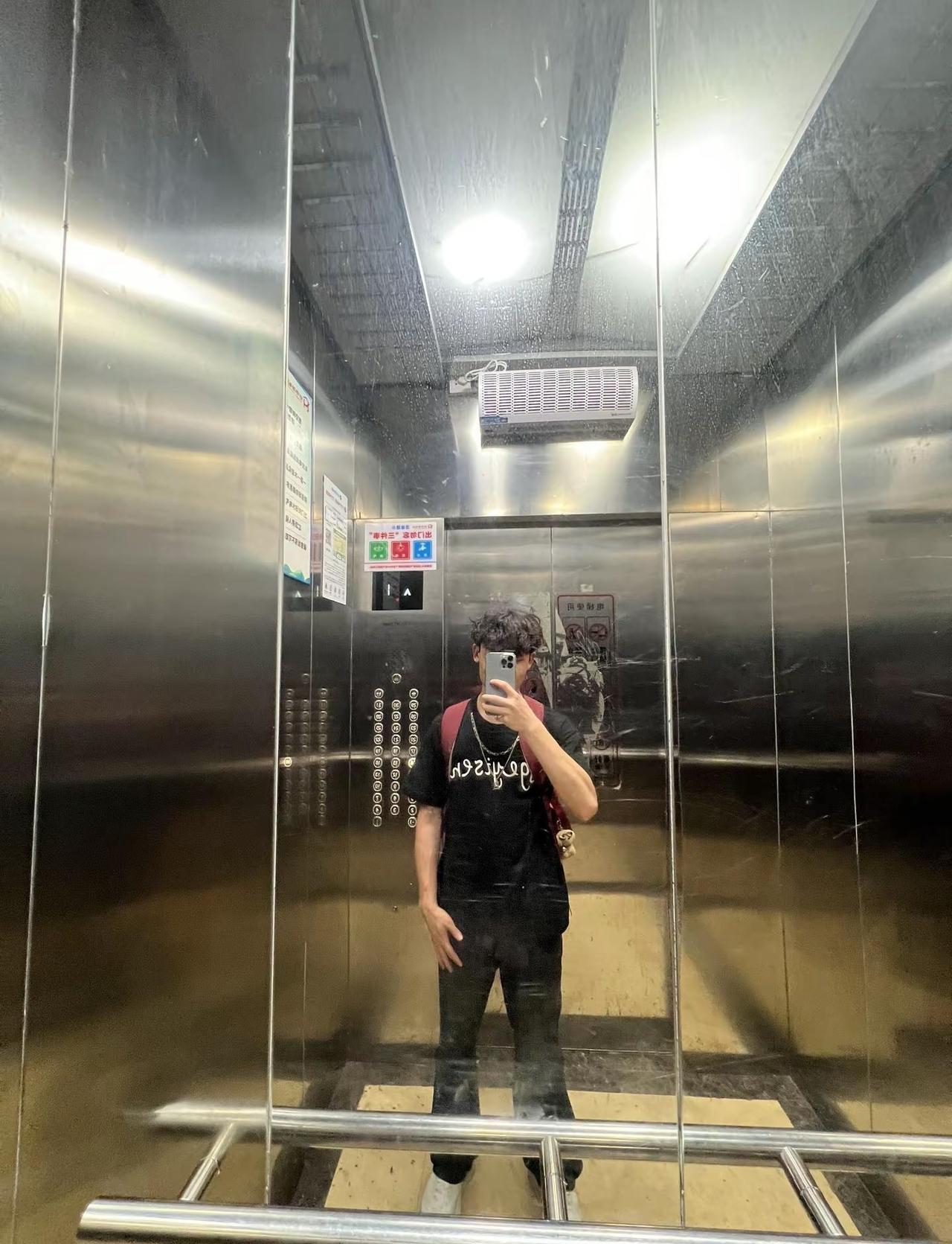 我要感谢一位特殊的人 坦白说 以前的我情商不高 不管是说话方式 还是待人处理事情
