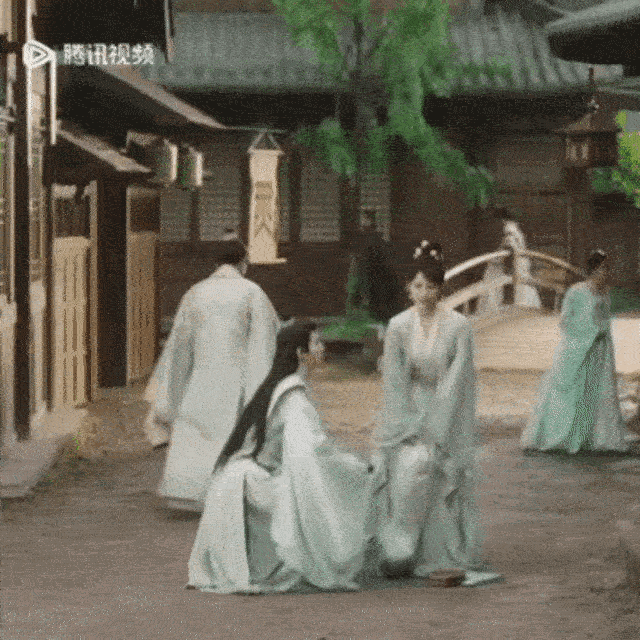 邓为这翘臀，青丘卡戴珊[笑cry] ​​​