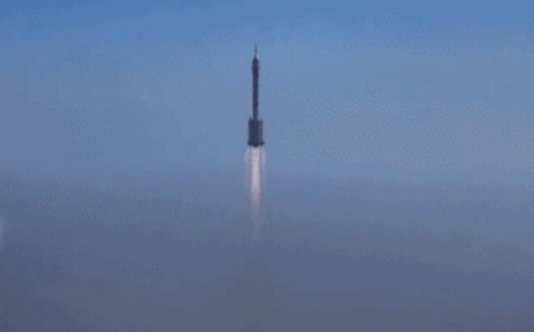 央视首度披露！2026年1月3日，因撞击发生裂痕后，我国首次航天应急发射！
 