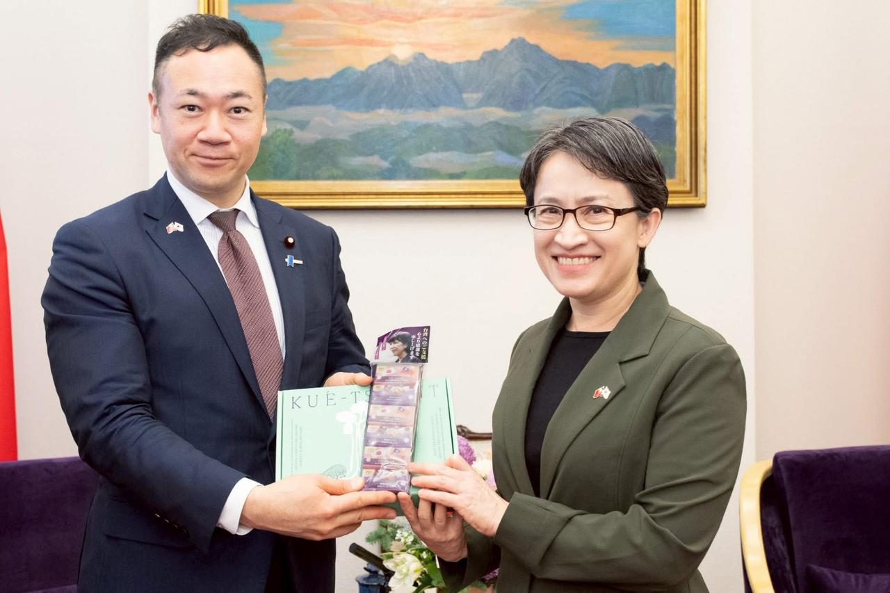 日本众议员铃木馨祐窜访台湾    萧美琴叫嚣：感谢日本对台日伙伴关系的坚定支持