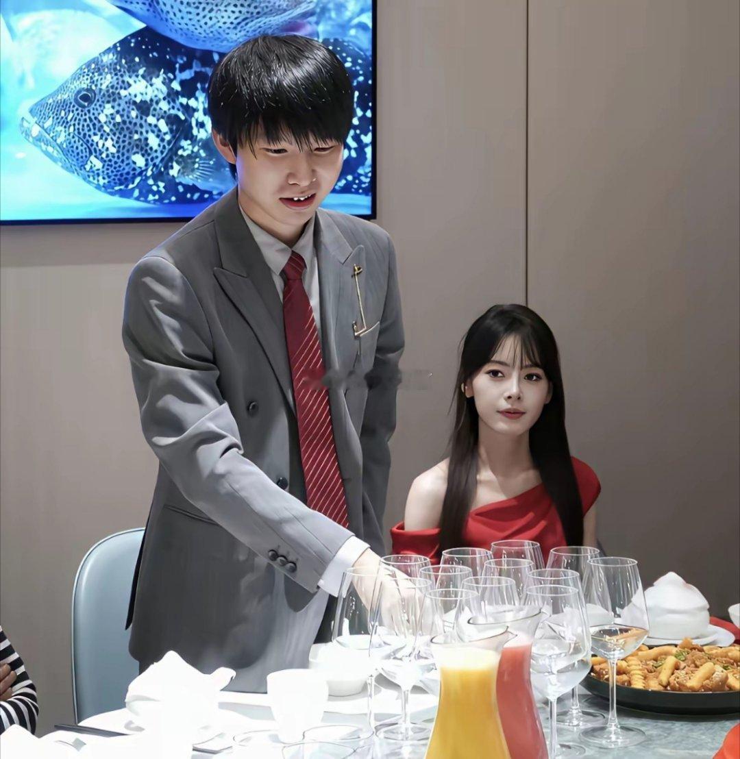 新娘长得跟女明星一样，小伙子艳福不浅啊！！ 