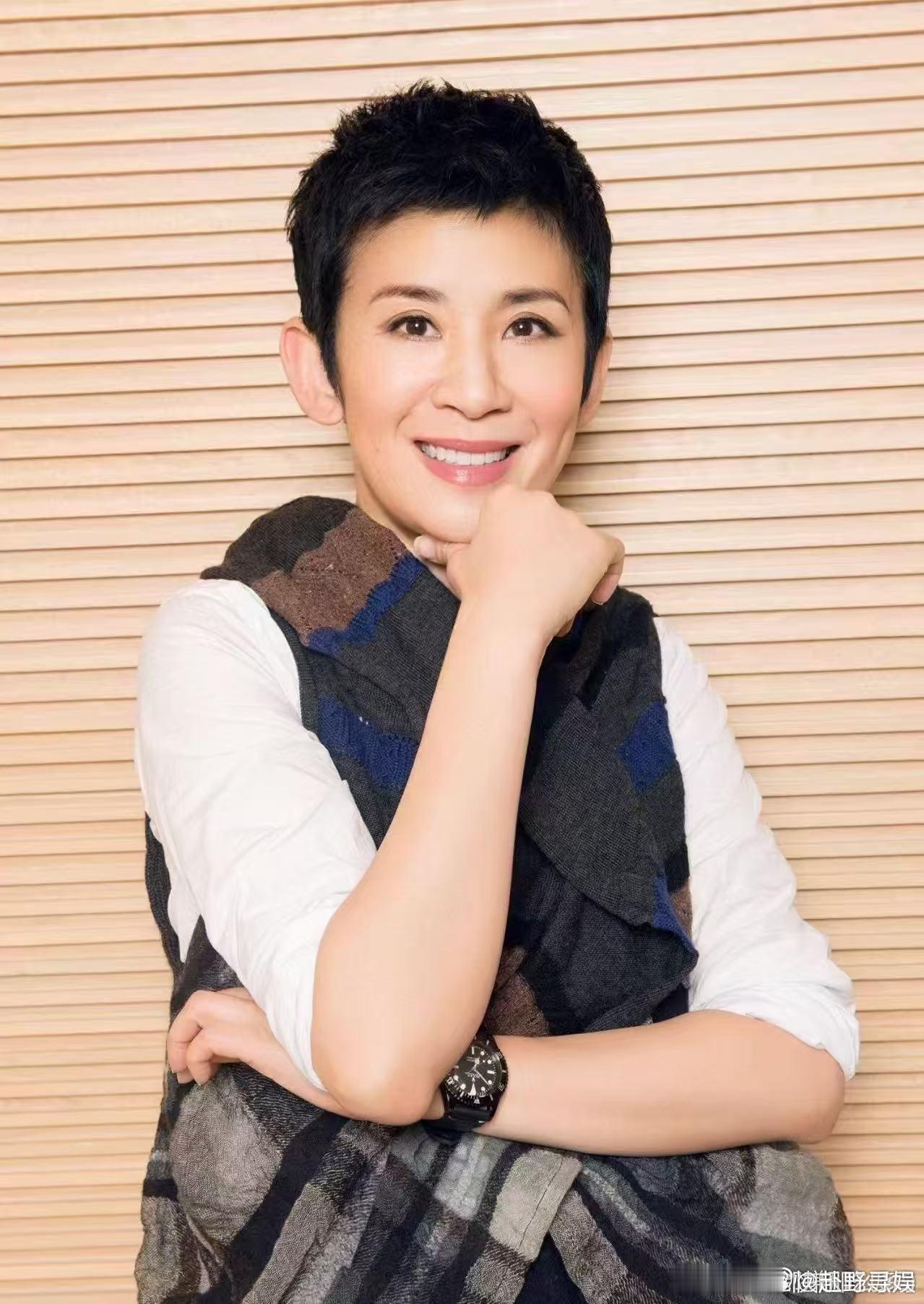 吴君如[超话]吴君如录花少血压高了吴君如哎呀我血压高了花儿与少年 本来以为是搞笑