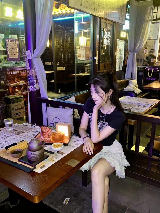小西湖这家酒馆，打工人一来一个不吱声～