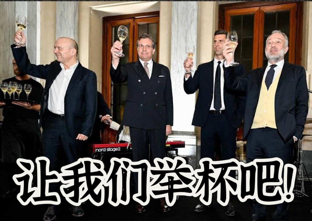 真没意思，云仔和华仔一样是咬直钩的，故意写一条都没人看的微博，然后他就各种在社媒