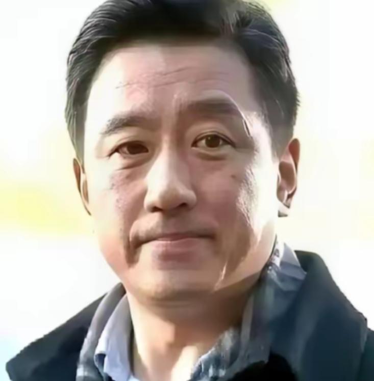 2000年新疆戈壁滩上一把火，竟烧出了一个反派天花板，原定主演吴卫东戏拍七成突然