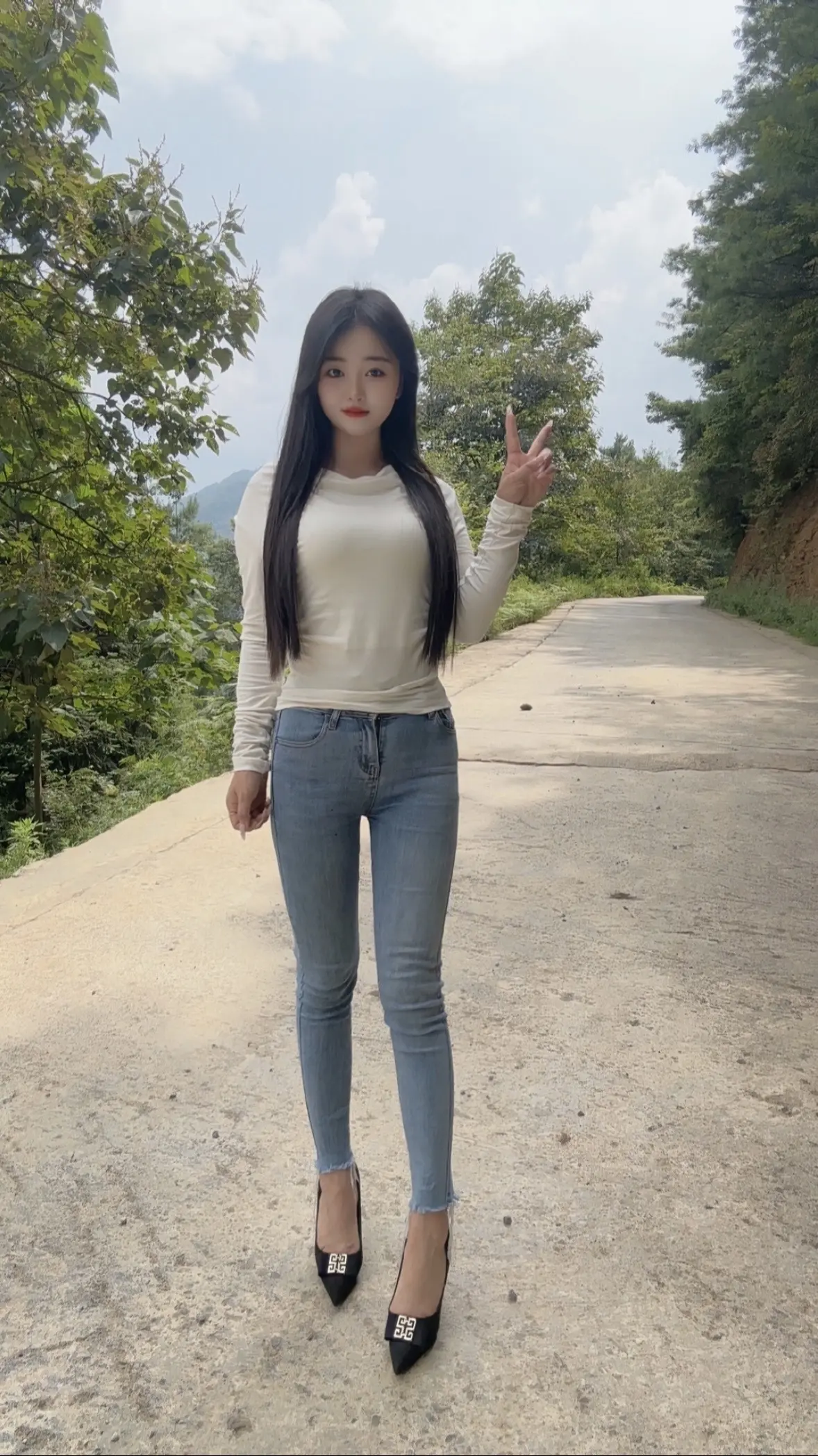 到底是现在的人，疑心病太重，还是身边的人不真诚！