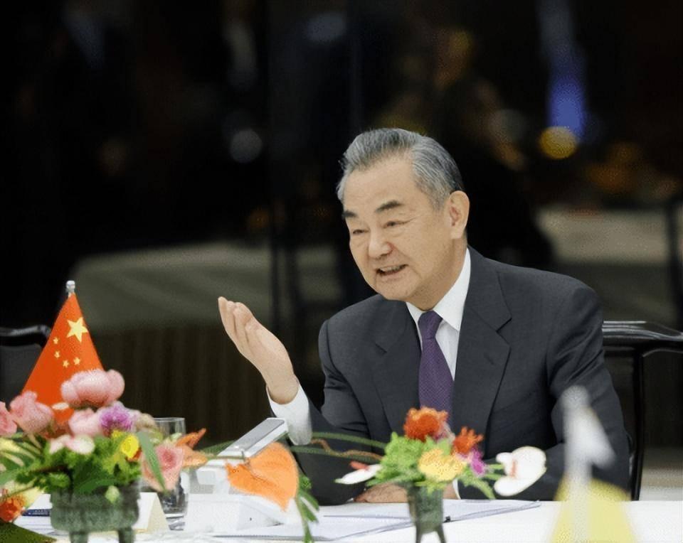 民主党为了击败共和党也是“拼了”，频繁与中国互动，果真可以给自己增加“资本”？要