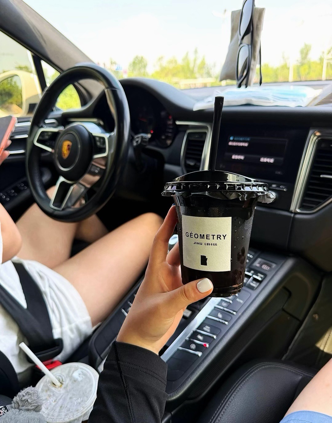 现在理解了人的心脏为什么会被比喻成牡蛎  我们很少开口 打开就会被撬走 ​​​