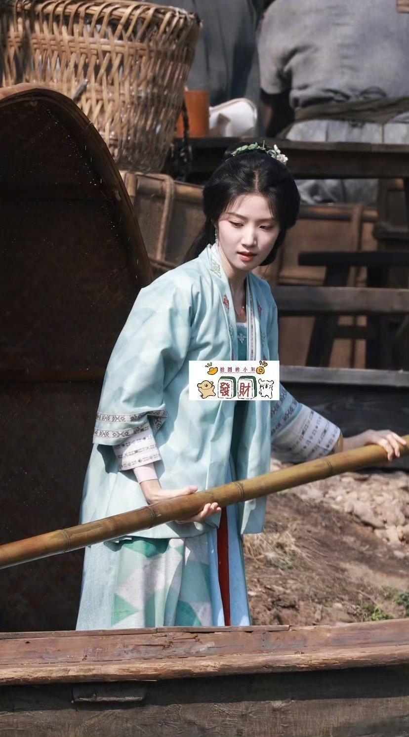 卢昱晓南衣划船路透 卢昱晓何不同舟渡划船 卢昱晓何不同舟渡划船 