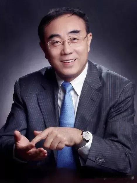 支持刘纪鹏教授，刘教授考虑的是国家和广大人民的利益，绝不是少数人的利益。