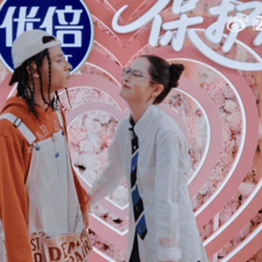 布瑞吉前一秒嘱咐不停后一秒猛男落泪 布瑞吉的情感真是超乎想象！一边叮嘱胡佳，一边