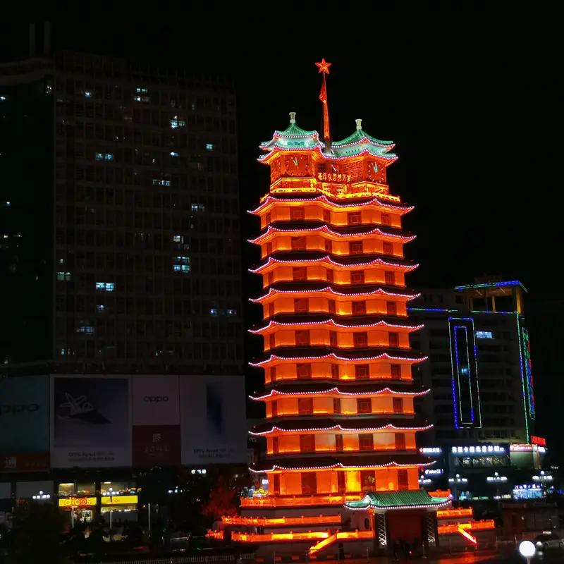 河南男人不如浙江男人有钱、能赚钱，但他们会玩、会吃，将生活的开心快乐置于首位。尤