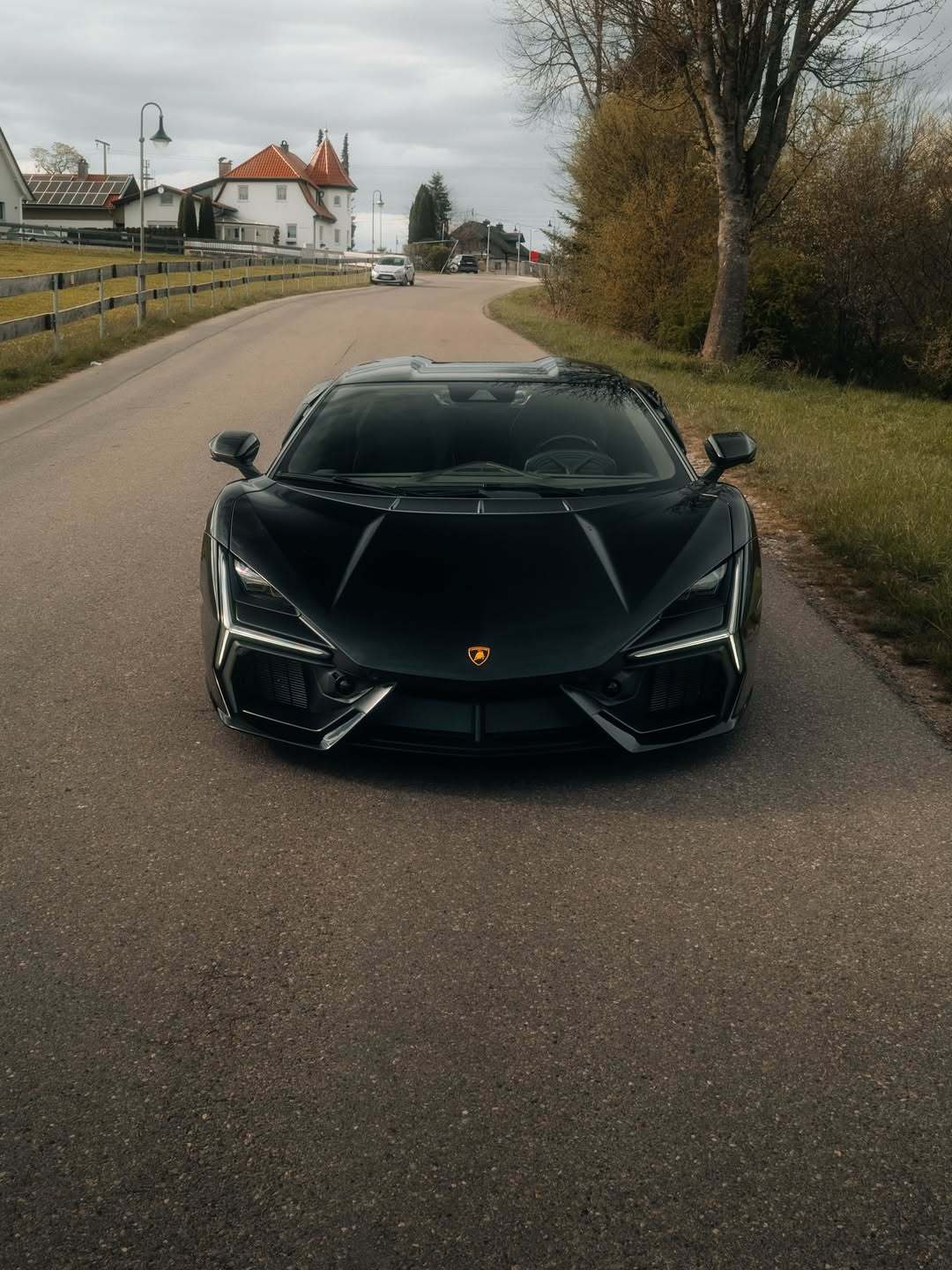 改车吧[超话] Lamborghini Revuelto ​​​