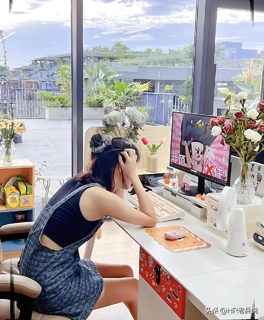 这活儿还怎么干[流泪]去年公司有想法走线上宣传运营，招了一个88年的熟手，面试的