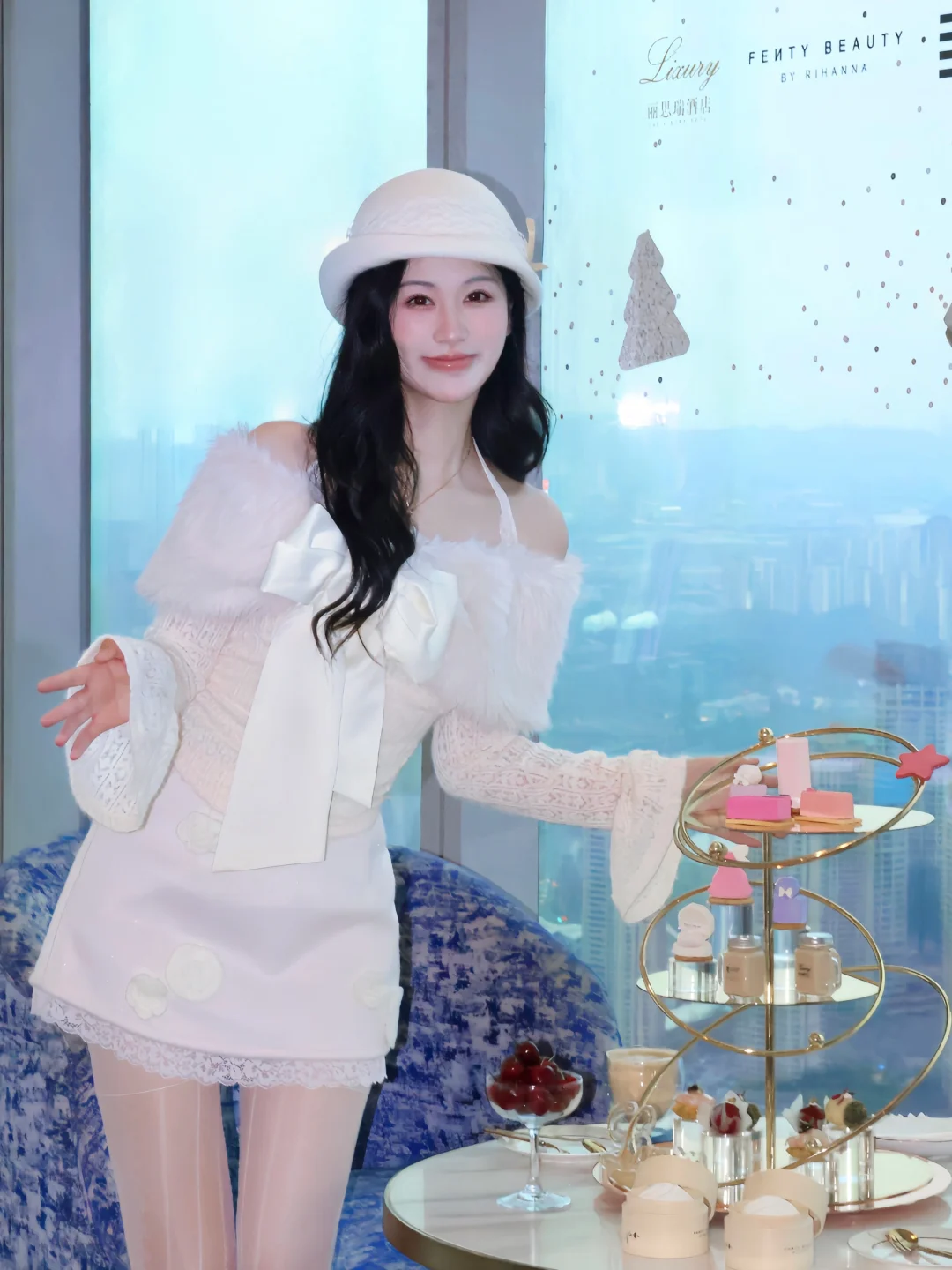 📢王鹤棣叫你来喝下午茶啦！