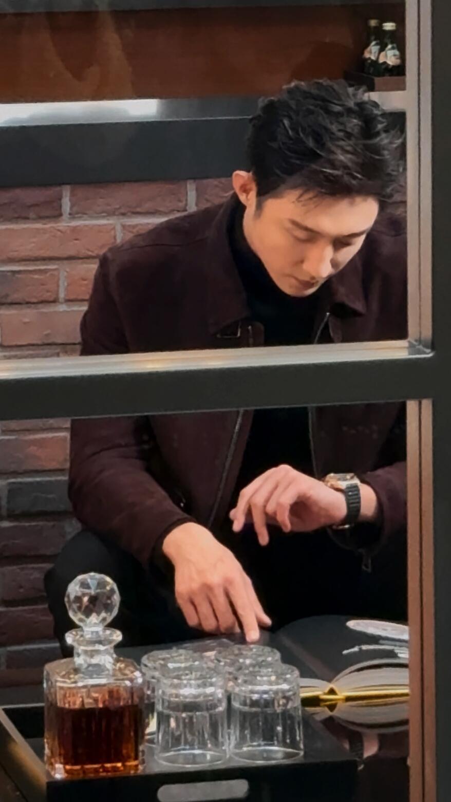 好困困😪 晚安最近睡眠质量在慢慢恢复 开熏😸 