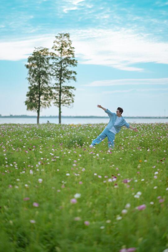 上海自驾1H🌅淀山湖落日花海拍照全攻略！