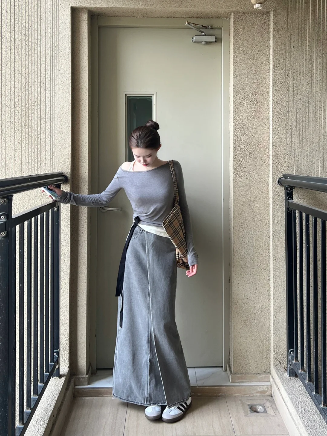 啊啊啊！我同事今天穿的好绝！