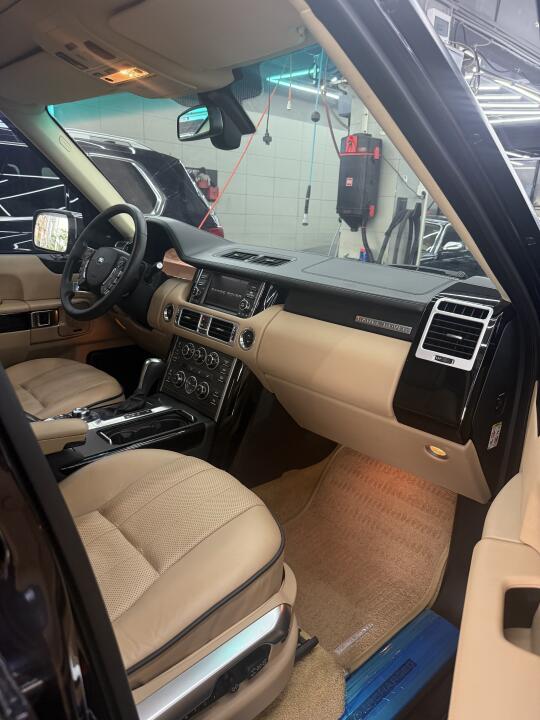 路虎揽胜交车
