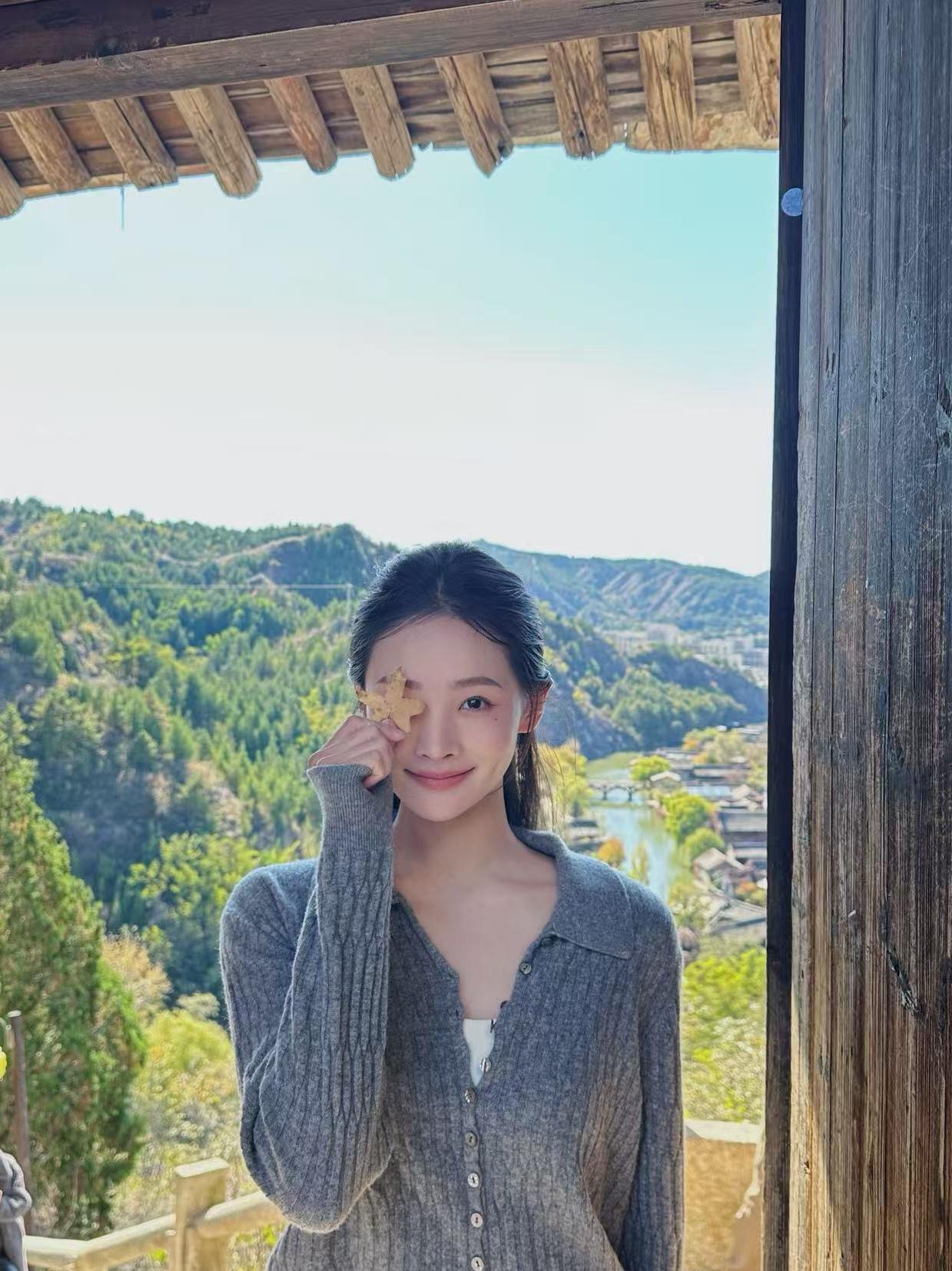 愿你晨起有微笑，所遇皆美好。