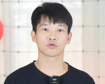 我是梁小评