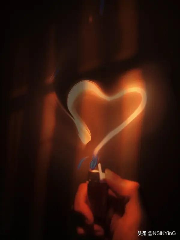 生活或许偶尔沉闷，但跑起来就有风，请保持那份热爱，奔赴下一场山海。