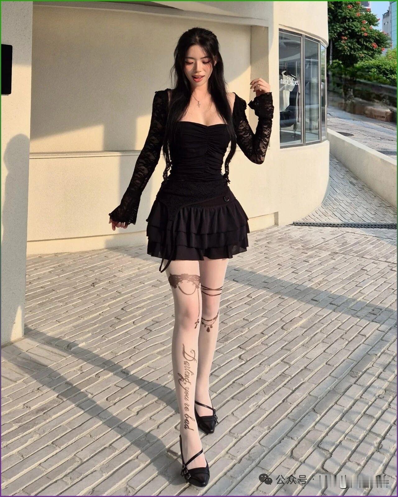 优雅黑裙，甜美诱惑，尽显迷人魅力！💃🏻👗💃🏻