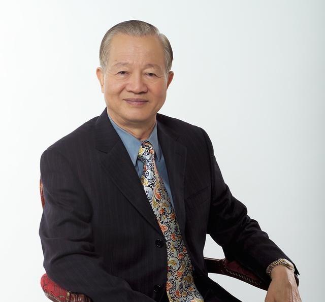 曾仕强先生的预言，特别是关于台湾未来的预言，一直引发了广泛的讨论。

曾仕强曾明