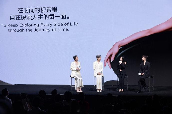 发布会这段同框画面真的太惊艳了，蔡依林和叶童两位实力派女神同台氛围感拉满，两人都